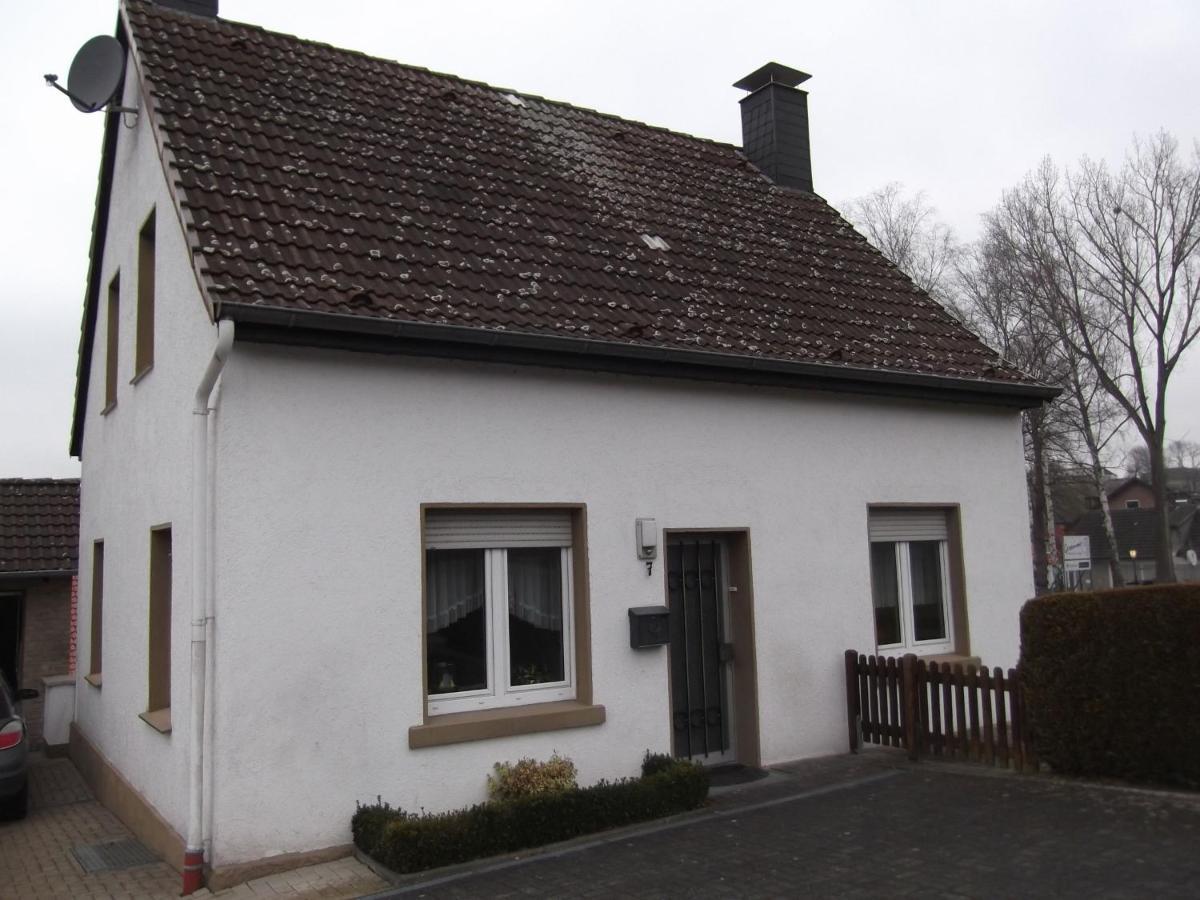 Ferienhaus Und Ferienwohnung Knappstein Möhnesee Εξωτερικό φωτογραφία